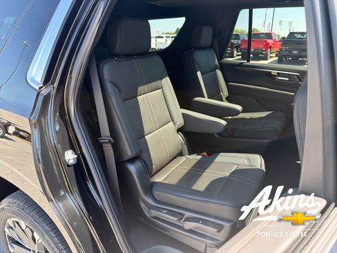 New 2026 Chevrolet Tahoe High Country w/ Sun And Tow Package AWD/4WD image 19