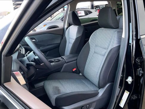 Certified 2023 Nissan Rogue SV image 6