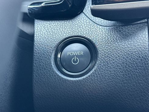 Used 2025 Toyota Camry XSE image 31