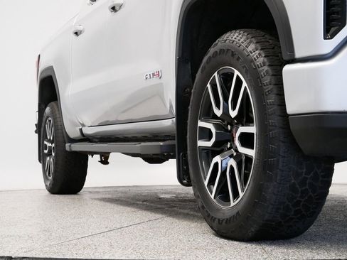 Used 2022 GMC Sierra 1500 AT4 w/ AT4 Preferred Package image 6