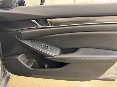 Used 2022 Honda Accord Sport image 26