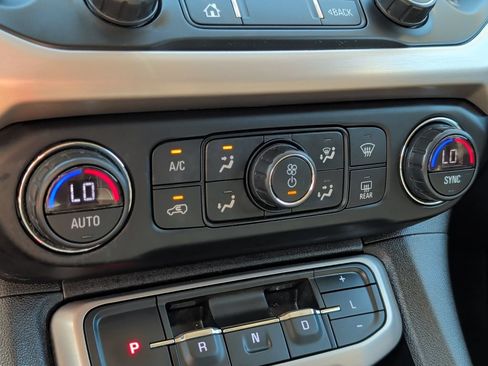 Used 2020 GMC Acadia Denali w/ Denali Ultimate Package AWD/4WD image 23
