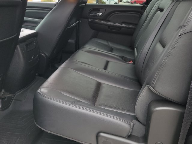 Used 2012 GMC Sierra 2500 Denali w/ Suspension Package, Off-Road AWD/4WD image 12