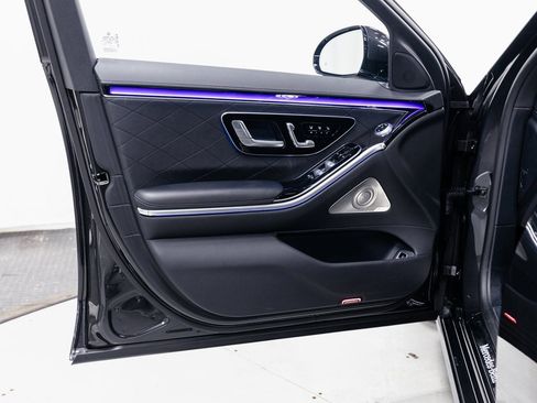 Used 2023 Mercedes-Benz S 580e 4MATIC Sedan image 5