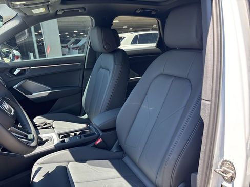 New 2025 Audi Q3 2.0T Premium image 13