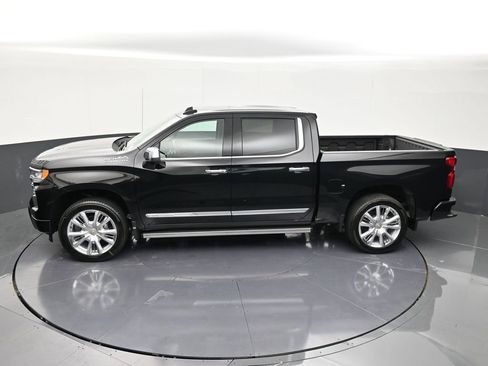 Used 2026 Chevrolet Silverado 1500 High Country AWD/4WD image 14