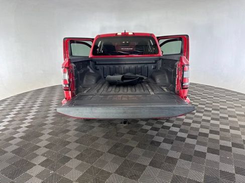 Certified 2022 Nissan Frontier SV RWD image 15