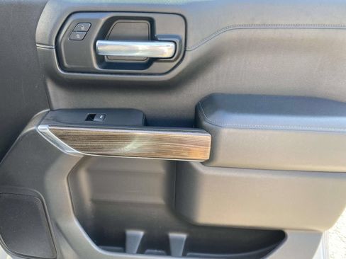 Used 2020 Chevrolet Silverado 1500 LT RWD image 15