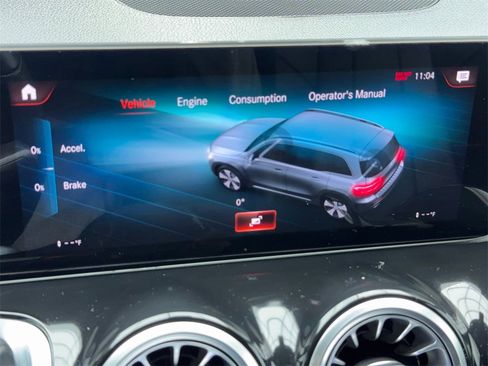 Used 2021 Mercedes-Benz GLB 250 w/ Premium Package image 19