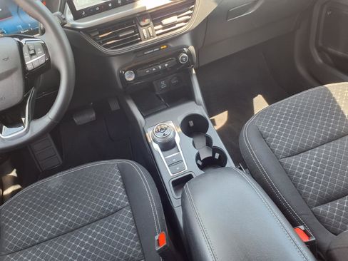 Used 2023 Ford Escape Active w/ Tech Pack #2 AWD/4WD image 10