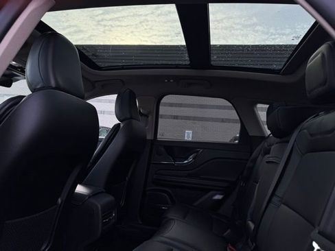 New 2026 Lincoln Corsair Premiere image 26