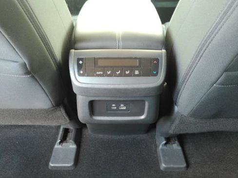 Used 2024 Nissan Pathfinder SV w/ Black Appearance Package FWD image 26