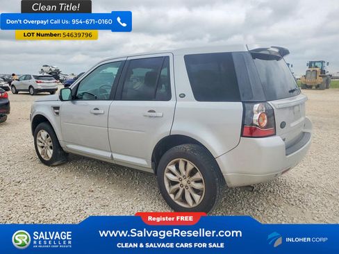 Used 2015 Land Rover LR2 HSE AWD/4WD image 3