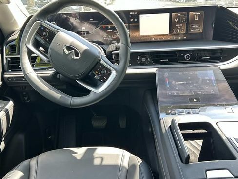 Certified 2026 INFINITI QX80 Pure RWD image 26