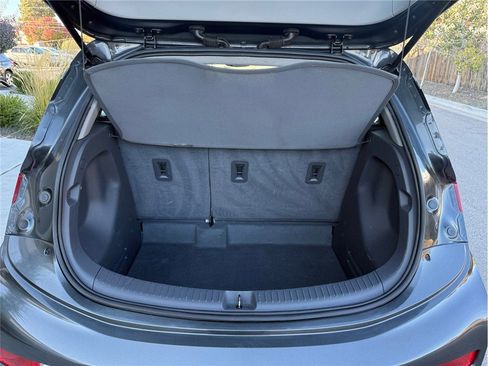 Used 2019 Chevrolet Bolt LT image 36