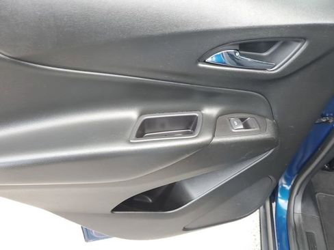 Used 2019 Chevrolet Equinox LT FWD image 16