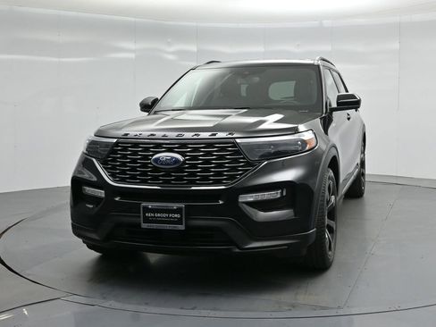 Certified 2022 Ford Explorer ST-Line w/ Class IV Trailer Tow Package image 58