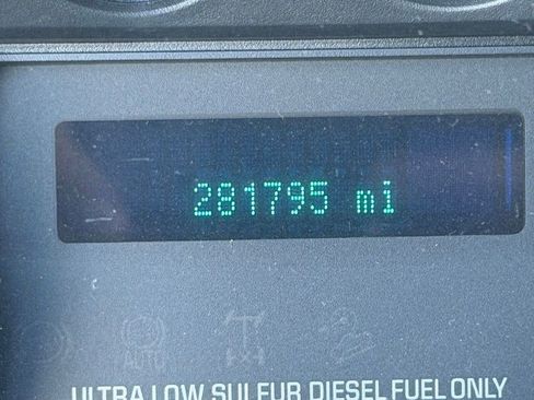 Used 2013 Ford F250 XLT w/ XLT Value Pkg image 6