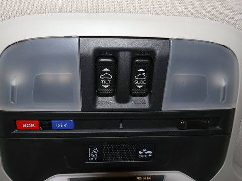 Used 2023 Subaru Crosstrek 2.5i Limited w/ Popular Package #3 image 28