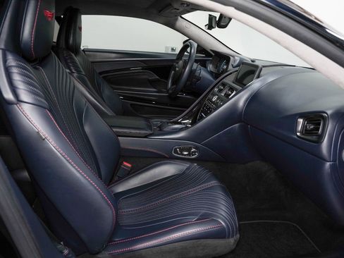 Used 2018 Aston Martin DB11 V12 image 24