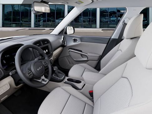New 2025 Kia Soul LX image 17