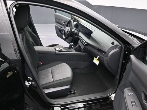 New 2026 Nissan Sentra SV w/ Floor Mat Package FWD image 31