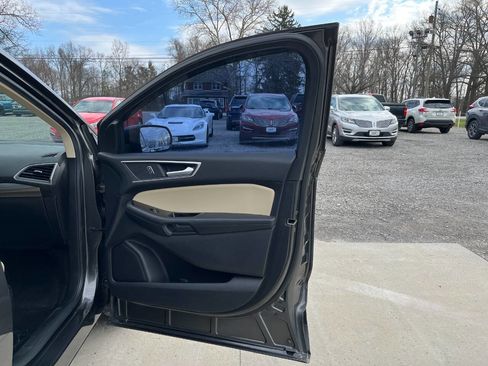 Used 2020 Ford Edge SEL w/ Convenience Package AWD/4WD image 8