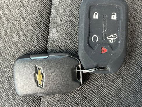 Used 2021 Chevrolet Silverado 1500 LT w/ Bed Protection Package image 16