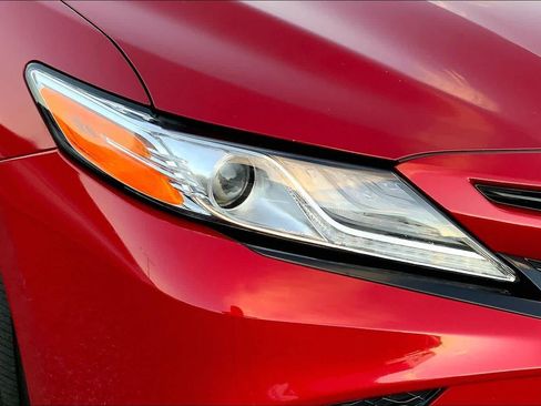 Used 2020 Toyota Camry XSE FWD image 24