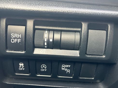 Used 2022 Subaru Crosstrek 2.5i Limited w/ Moonroof Package 2 image 13