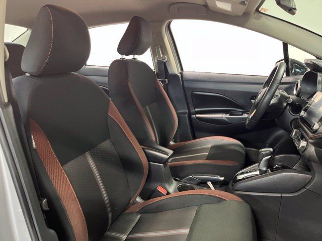 Used 2024 Nissan Versa SR FWD image 10