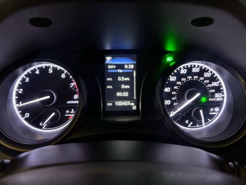 Used 2021 Toyota Camry SE image 22