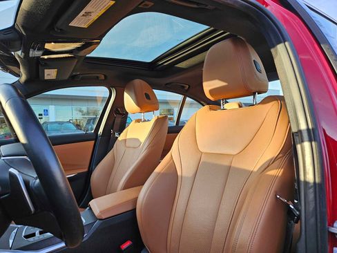 Used 2024 BMW 330i xDrive Sedan w/ Premium Package image 25