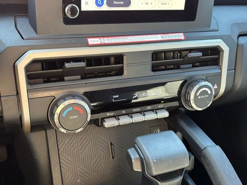 Used 2025 Toyota Tacoma SR image 11