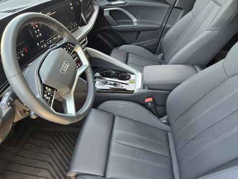 Used 2025 Audi Q5 Prestige w/ 20" Wheel Package AWD/4WD image 17