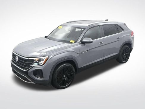 Used 2024 Volkswagen Atlas Cross Sport SE w/ Panoramic Sunroof Package AWD/4WD image 31