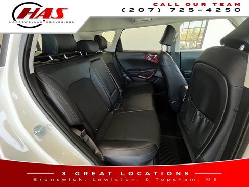 Used 2020 Kia Soul GT-Line Turbo FWD image 12