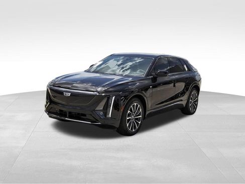 New 2027 Cadillac Lyriq Sport AWD/4WD image 2