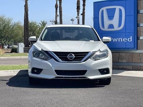 Used 2016 Nissan Altima 3.5 SL FWD image 4