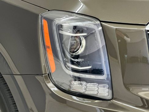 Used 2020 Kia Telluride EX FWD image 10