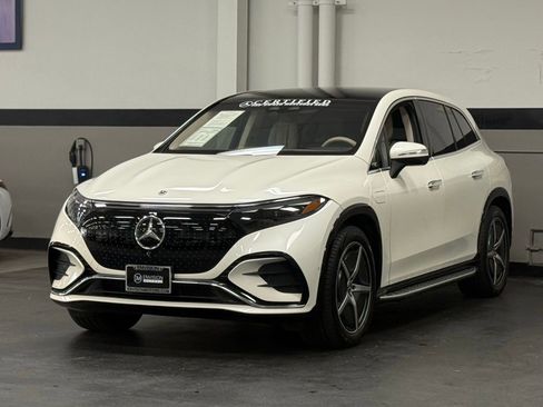Used 2023 Mercedes-Benz EQS 450+ SUV image 6