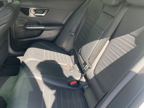 Used 2023 Mercedes-Benz C 300 Sedan image 10