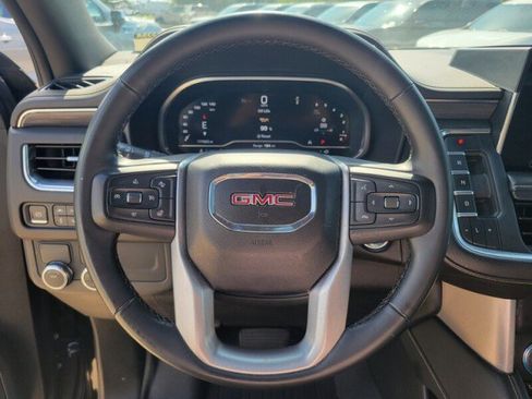 Used 2023 GMC Yukon XL SLT w/ SLT Premium Package RWD image 18