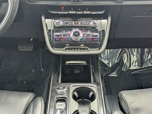 Certified 2022 Lincoln Corsair Reserve w/ Equipment Group 201A image 18