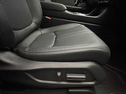 New 2026 Honda Pilot Touring image 18