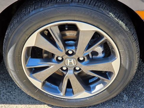 Used 2024 Honda Odyssey Elite image 9