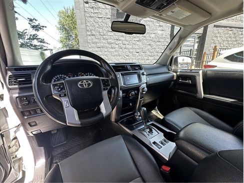Used 2017 Toyota 4Runner SR5 Premium AWD/4WD image 14