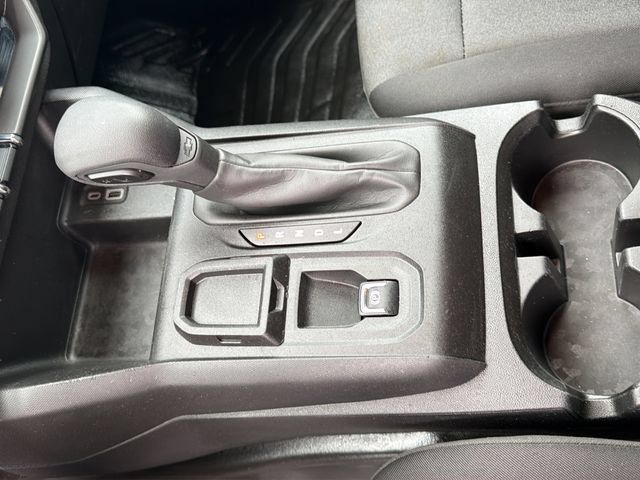 Used 2023 Chevrolet Colorado W/T RWD image 29