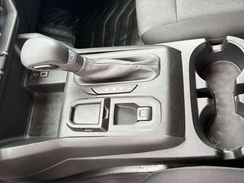 Used 2023 Chevrolet Colorado W/T RWD image 29