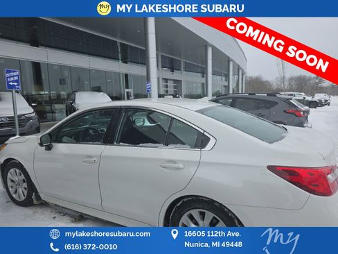 Used 2017 Subaru Legacy 2.5i Premium w/ Moonroof Package image 4